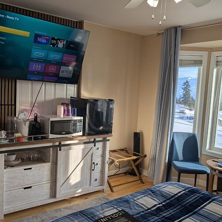 Salish B&B And Spa Вест-Келовна Екстер'єр фото